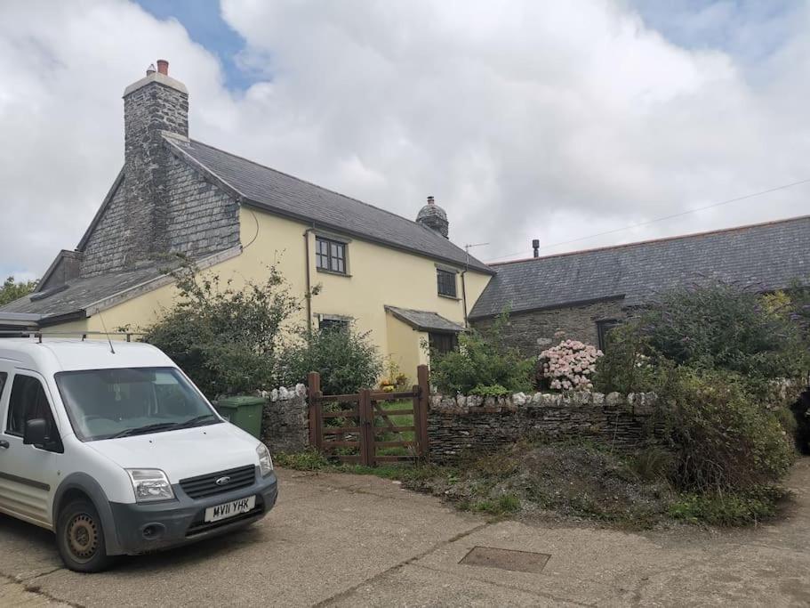 Rural Historic Farmhouse - A Peaceful Escape West Down Exteriér fotografie